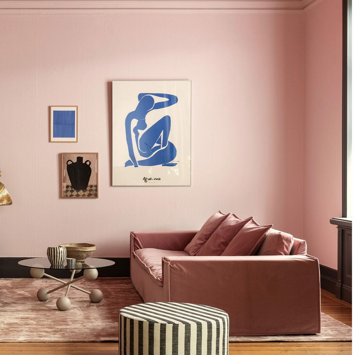 Luca Grande 3-Sitssoffa Dusty Pink är en rosa sammetsoffa från Melimeli