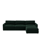 Lucie Grande 3-Sitssoffa (med fotpall) Emerald Green. Lucie är en djup och rymlig modulsoffa i mörkgrön sammet.