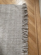 Stor beige matta tillverkad av återvunnet material Melimeli