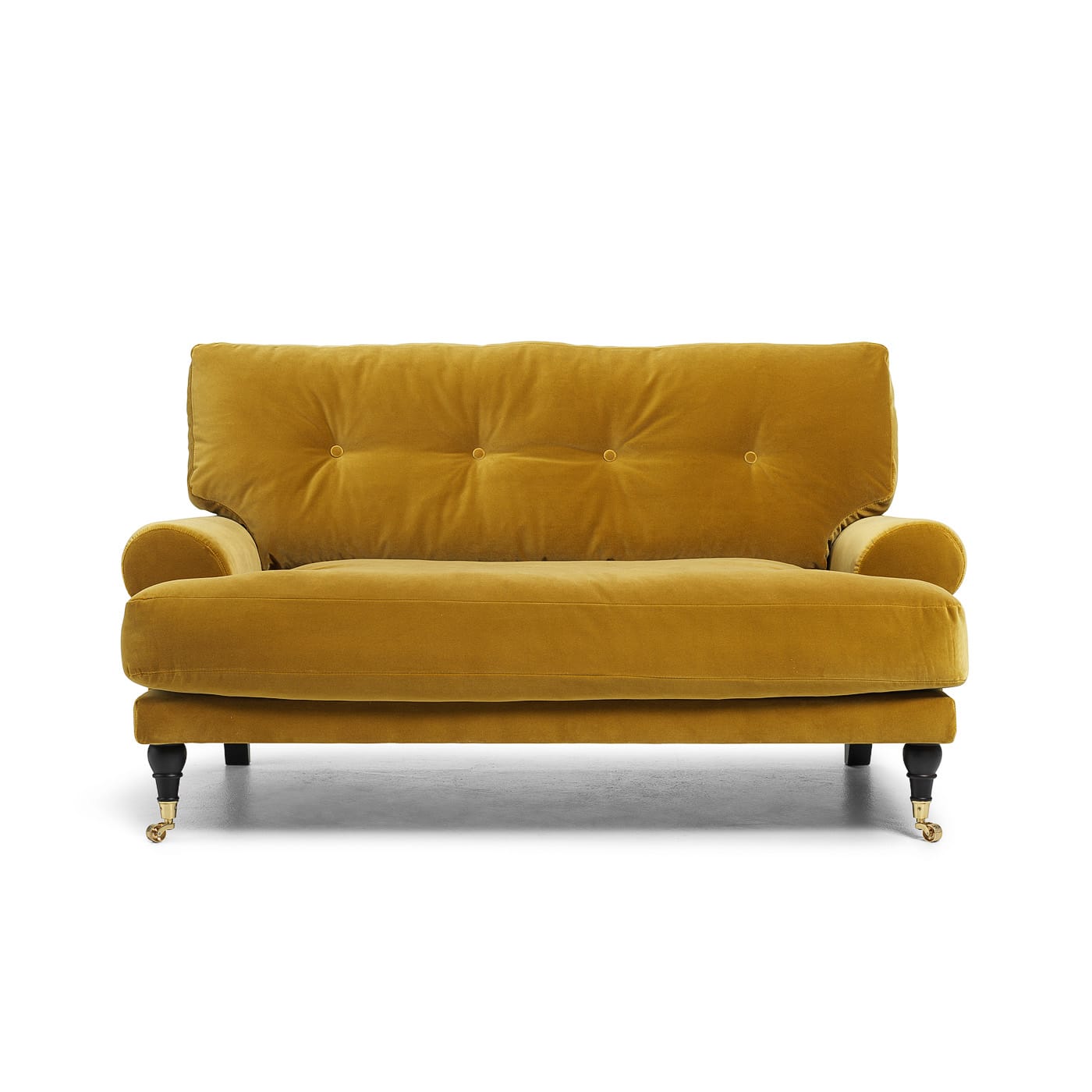 Blanca Love Seat Amber är en liten Howard-soffa i mörkgul sammet från Melimeli