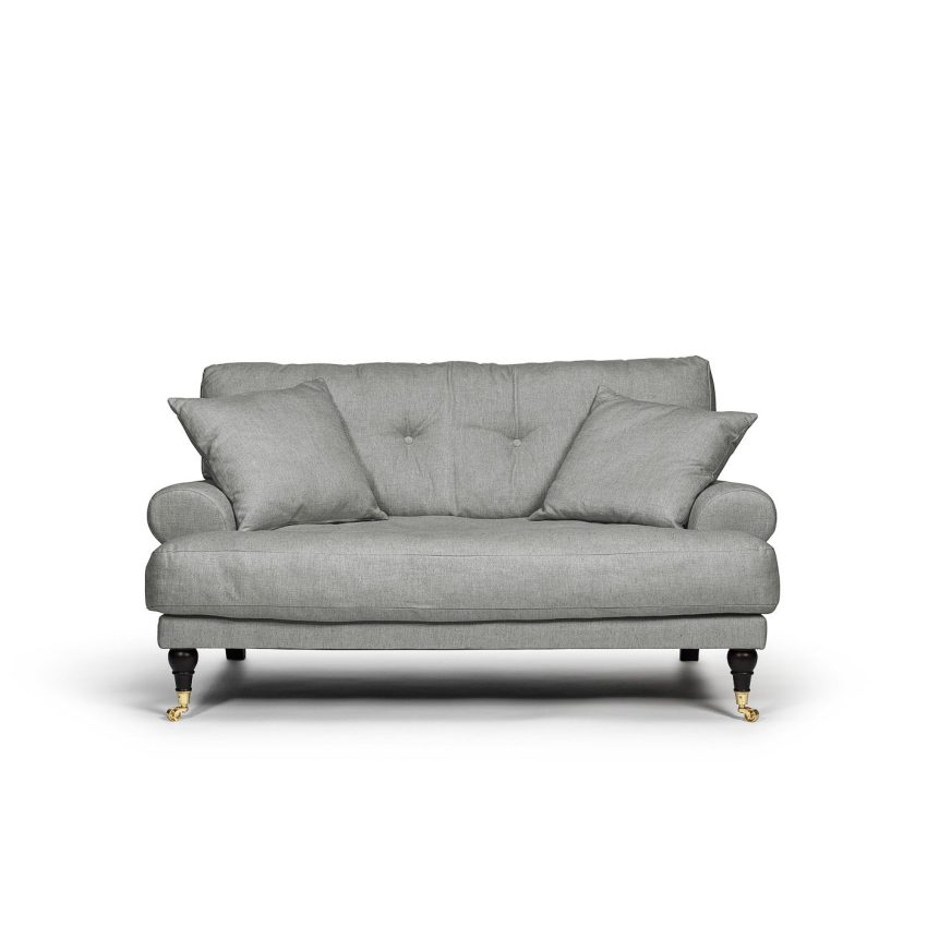 Blanca Love Seat Medium Grey är en liten Howard-soffa i grå linne från Melimeli
