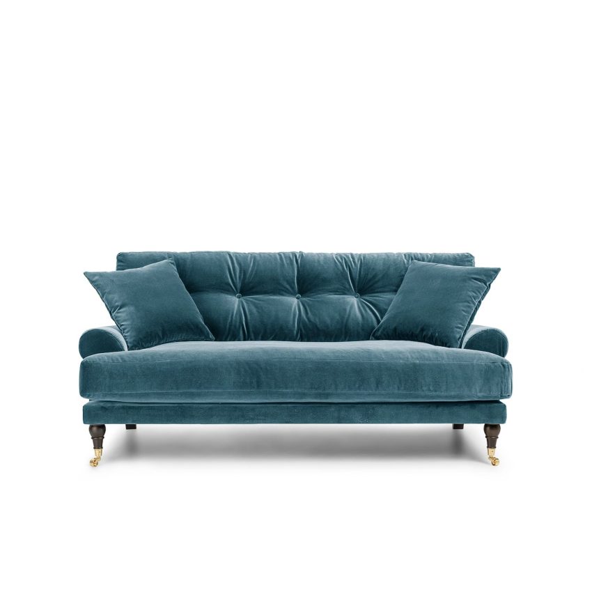 Blanca 2-Sitssoffa Petrol är en Howard-soffa i blågrön sammet från Melimeli