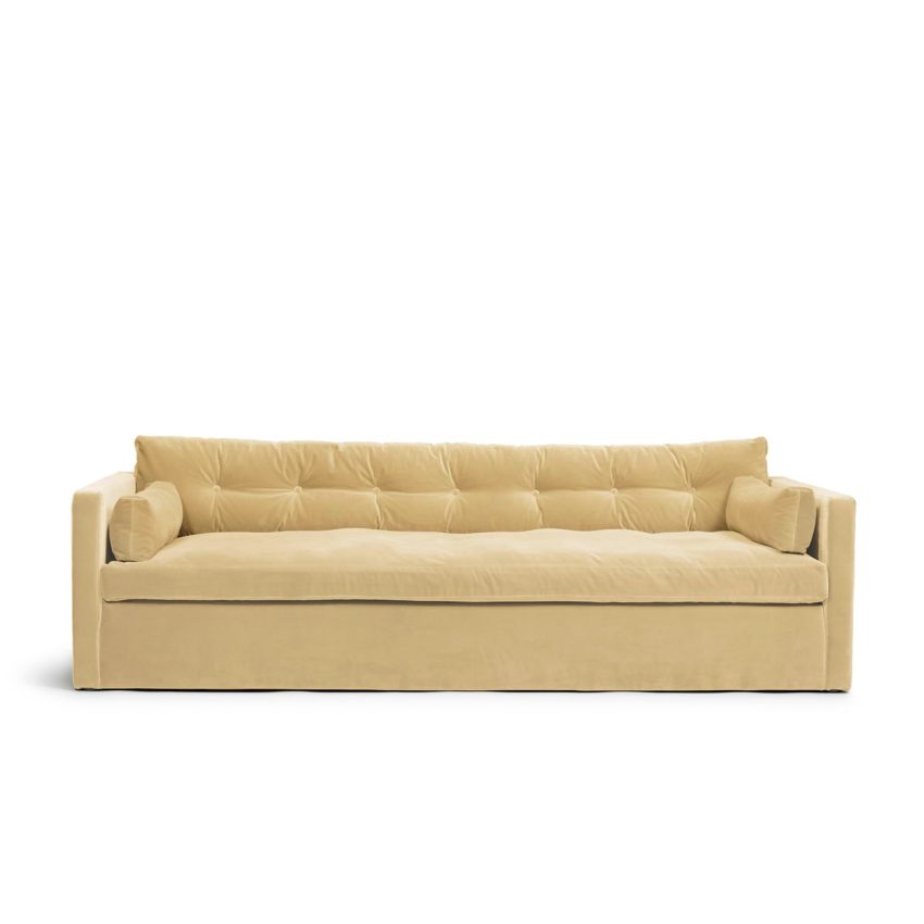 Dahlia Grande 3-Sitssoffa Creme är en djup och bekväm soffa i ljusgul sammet från Melimeli