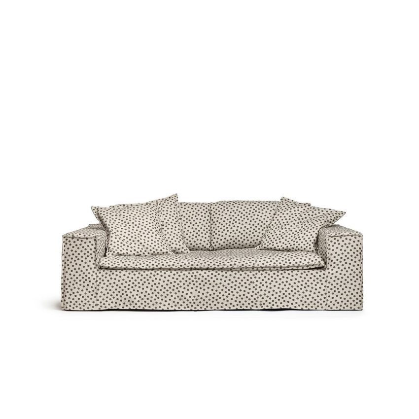 Luca 2-Sitssoffa Prickig är en ljusgrå/beige soffa med svarta prickar i linne från Melimeli
